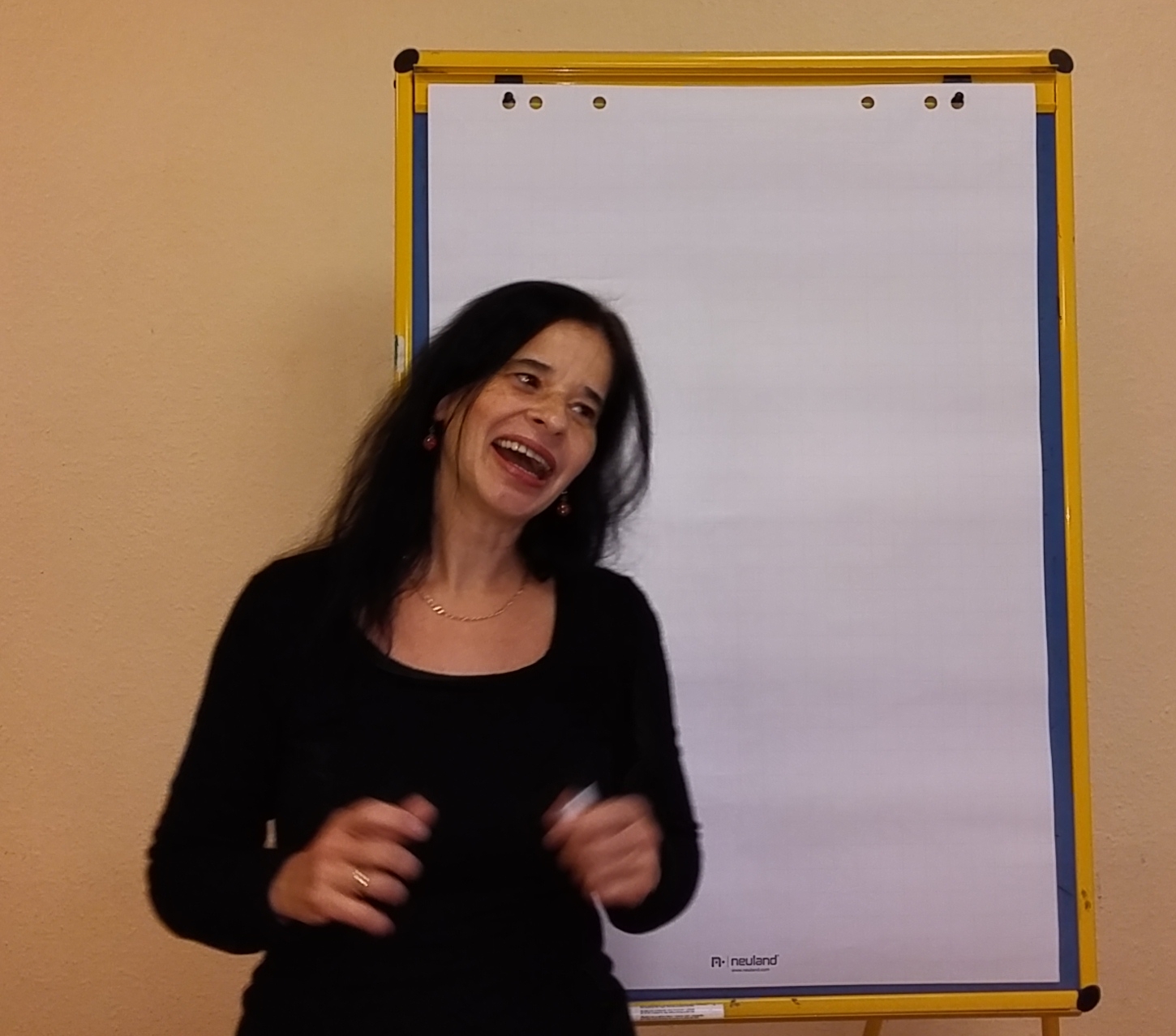 Autorin während einem Seminar
